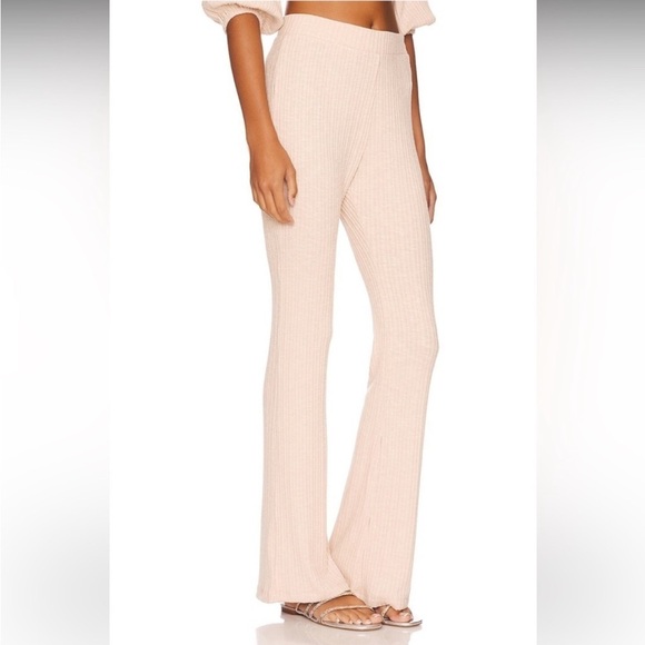 L*SPACE | NWT Jasper Sand Flare Ribbed Stretchy Revolve Pull On Boho Pants M - Picture 1 of 6